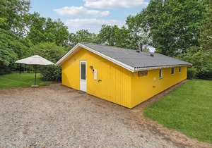 Gorgeous home in Toftlund with kitchen