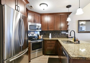 Gorgeous Lake View 3BR Condo~Near Marina~Pool~FREE TICKETS INCLUDED! (700EP)