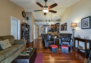 Gorgeous Lake View 3BR Condo~Near Marina~Pool~FREE TICKETS INCLUDED! (700EP)