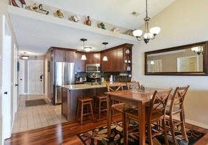 Gorgeous Lake View 3BR Condo~Near Marina~Pool~FREE TICKETS INCLUDED! (700EP)