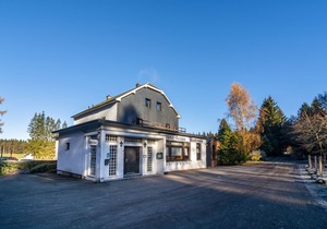 Gorgeous Mansion with Swimming Pool and Sauna in Büllingen