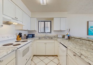 Gorgeous, Open Ground Floor Condo Gulf Front w/Large Patio. Beach Access