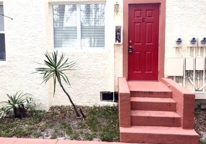 Gorgeous Pad Steps to Bars & Shops ★ 1BR