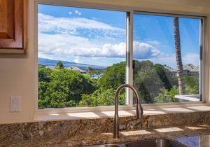 Gorgeous, Renovated Vista Waikoloa Condo, Close to Beach!