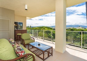 Gorgeous, Renovated Vista Waikoloa Condo, Close to Beach!