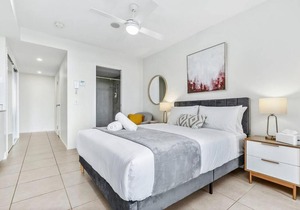Gorgeous studio apartment opp Hospital