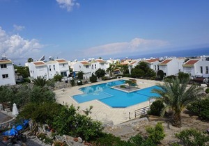 Gorgeous view. Sea, pool & mountain view . Catalkoy / Girne