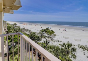 Gorgeous Views 4th Floor Direct Oceanfront Condo Updated with New furniture New floors