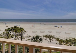 Gorgeous Views 4th Floor Direct Oceanfront Condo Updated with New furniture New floors