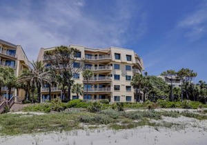 Gorgeous Views 4th Floor Direct Oceanfront Condo Updated with New furniture New floors