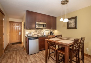 Gorgeous waterfront views, private balcony & A/C - Marina Cay Bayside Studio