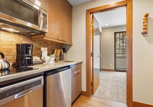 Grand Colorado on Peak 8 Suite - Ski-in/out