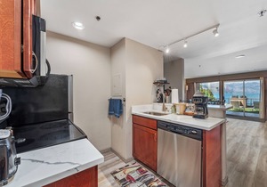 GrandView 106 - Luxury Waterfront Condo