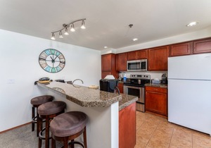 GrandView 302 - 2 Bedroom Waterfront condo