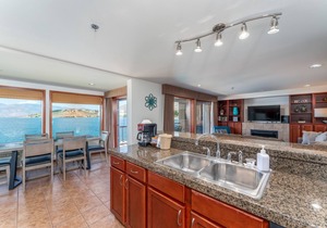 GrandView 302 - 2 Bedroom Waterfront condo