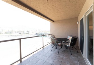 Grandview 634 Waterfront condo on Lake Chelan