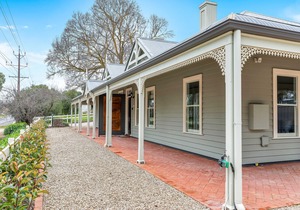 Grandview Accommodation - The Flaxley Apartments