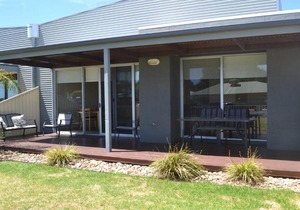 Grange Water View Yarrawonga