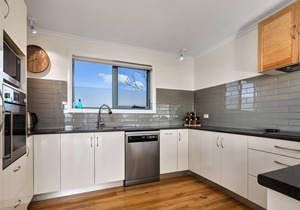 GRANITE BEACH HOUSE @ Binalong Bay of Fires