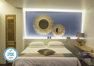 Graviana-Pedra Azul Charming House with garden and direct access to the sea