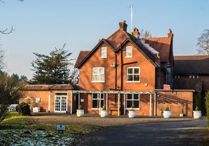 Gray Manor Hotel