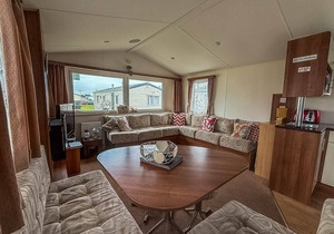 Great 8 berth caravan for hire at St Osyth Beach in Essex ref 28123GC