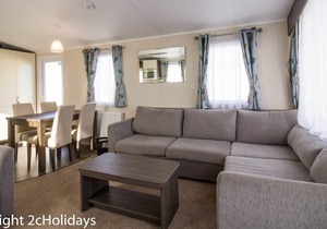 Great 8 berth caravan for hire at Haven Hopton in Norfolk ref 80035T