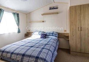 Great caravan at Hopton Haven, perfect for seaside breaks in Norfolk ref 80020T