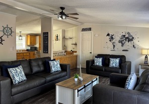 Great for Groups of 8! Full Deck and Grill. 3 BR 2 BA Home in Island Club IC5