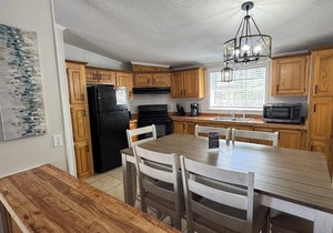 Great for Groups of 8! Full Deck and Grill. 3 BR 2 BA Home in Island Club IC5
