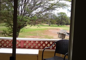 Great get away ,Hot tub, swimming pool, Lani over looks the golf course