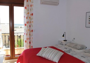 Great vacation terraced house, located 1 km from Algorfa.