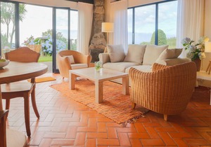 Green OceanView Relaxing Cottage