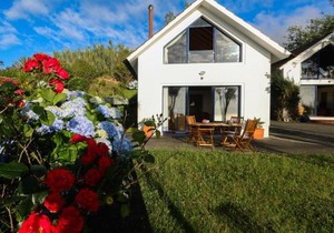 Green OceanView Relaxing Cottage