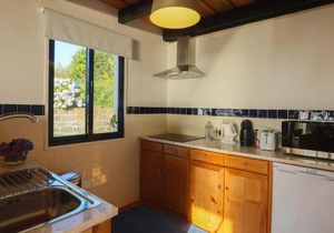 Green OceanView Relaxing Cottage
