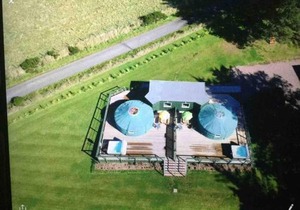 Green Yurt with Hot Tub - Sleeps 3 Parking & WiFi