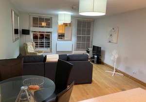 GREENWICH CENTRE NKY APARTMENT