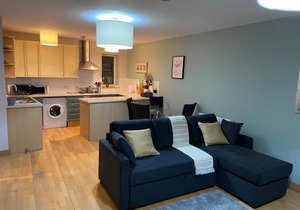 GREENWICH CENTRE NKY APARTMENT
