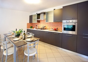 Griante residence apartment no 4 with pool and spa by Italian Apartments