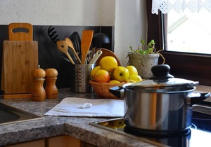 Große und helle FeWo im zweiten Stock mit großzügigem Balkon