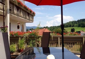 Große und helle FeWo im zweiten Stock mit großzügigem Balkon