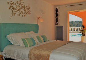 Ground floor apartment of Villa panoramic view Golf-Juan Cannes