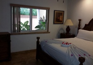 GROUND FLOOR AT INFINITY BAY, 2 Bedroom, 2 bathroom, Luxury Condo