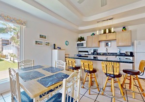 Group-friendly retreat with private deck - 3-minute walk to beach