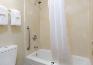 Group Theme Park Adventure! 3 Spacious Units, Near Sleuths Dinner Show, Restaurant, Pool