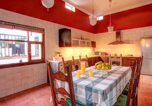 Guatiza Villa Sleeps 4 Pool WiFi