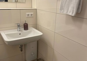 Guest house single room 203 - Lokschuppen Pasewalk- Guest houses with double rooms, single rooms and