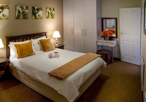 Guest Lodge, double bed and sofa bed max 4 guests, near Port Elizabeth