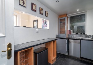 GuestReady - Lovely apt overlooks Clapham Common
