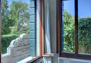 GUGGENHEIM ROMANTIC OVERLOOKING 5pax, Wifi Aircond